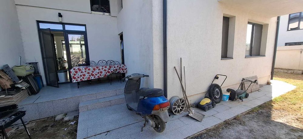 Vila noua de vanzare in Mogosoaia 600 m de la strada Principala