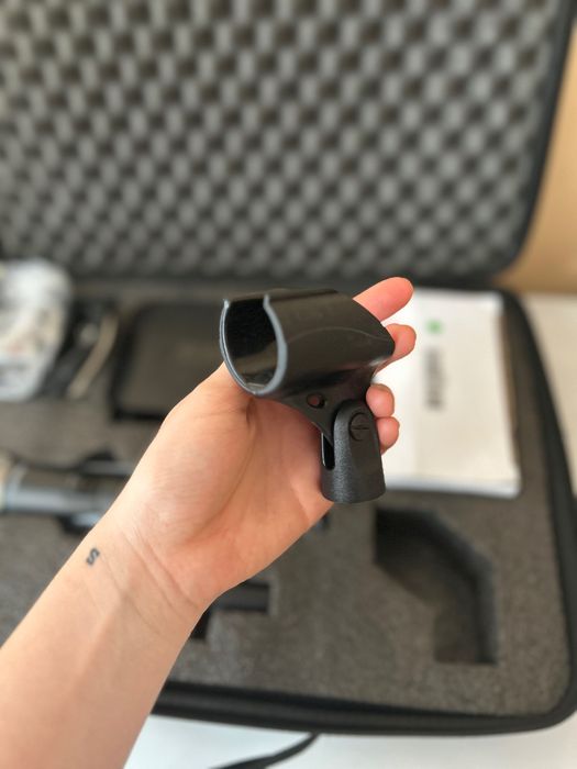 Shure безжичен микрофон GLXD2 и приемник GLXD4