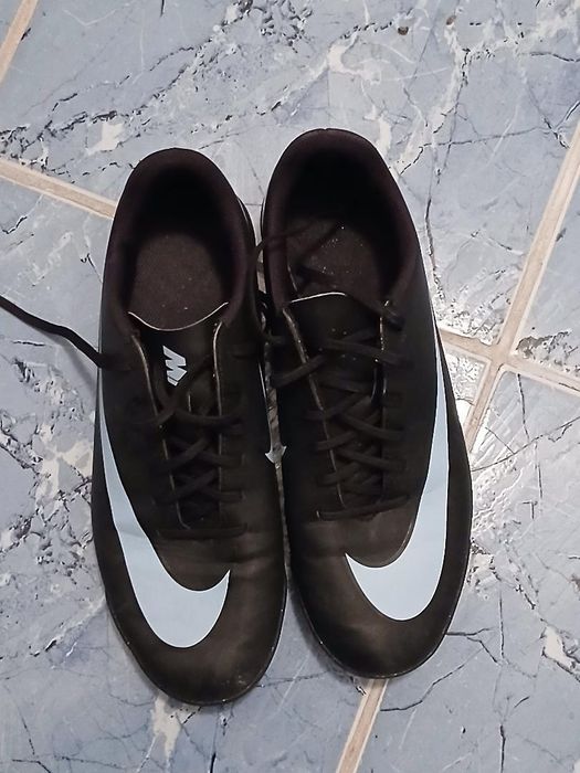 Ghete de Fotbal Nike Mercurial marime 42