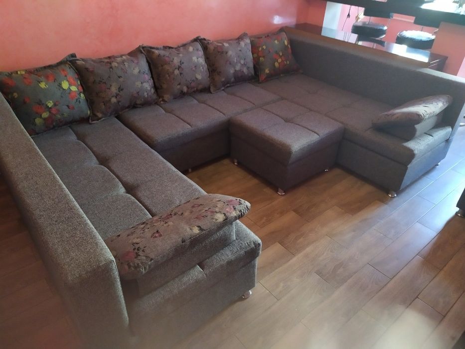 Обивка  и ремонт и изготовления мягкой мебели