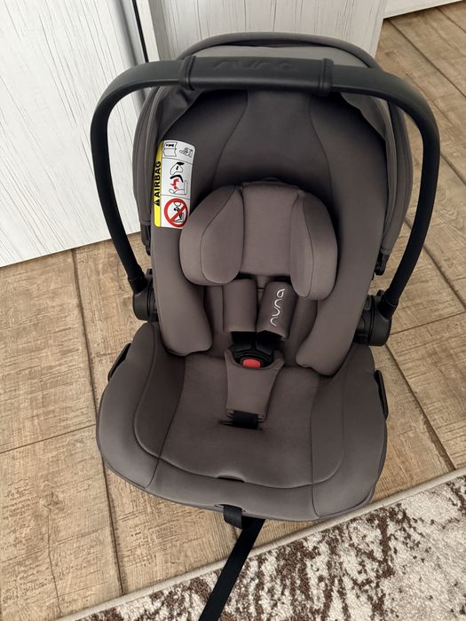 Scoică auto bebeluși Nuna Pipa – Stare excelentă (Fără bază ISOFIX)