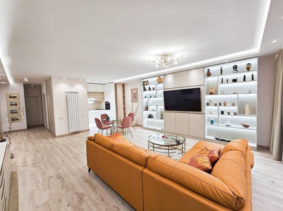 Дава се под наем Тристаен апартамент в София, Манастирски ливади - 130 кв.м за 1499 € - Снимка #2