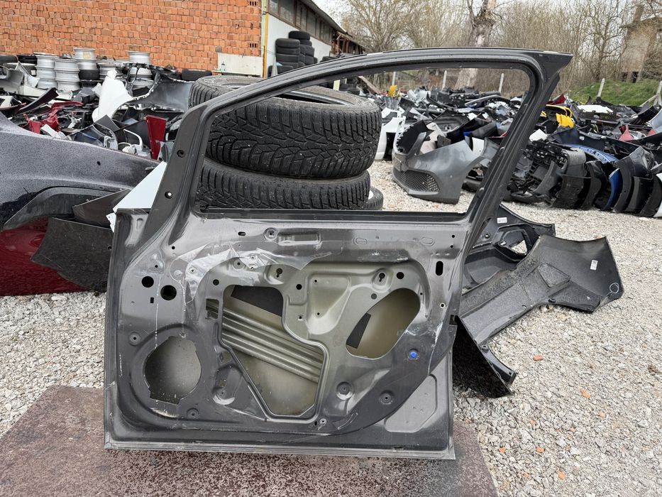 Врата Opel Astra J 2010 год.-