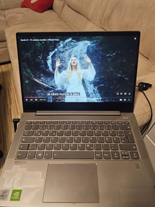 Laptop lenovo i7 gen 10