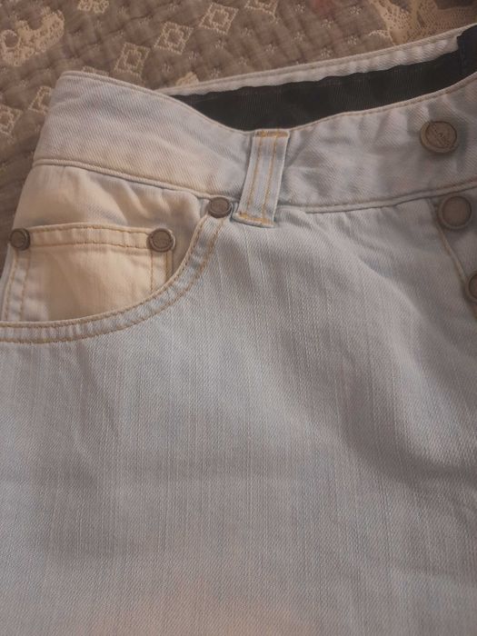 Продам джинсы Roberto Cavalli серии Class