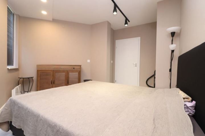 Продава се Двустаен апартамент в София, Люлин 6 - 71 кв.м за 2479 €/кв.м - Снимка #6