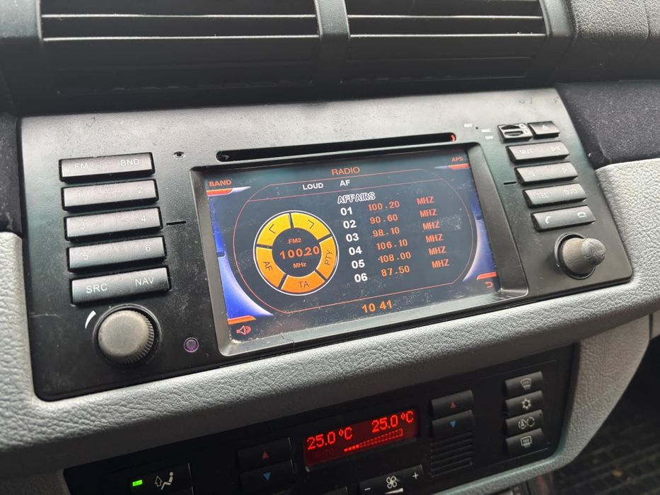 BMW X5 навигация Dynavin