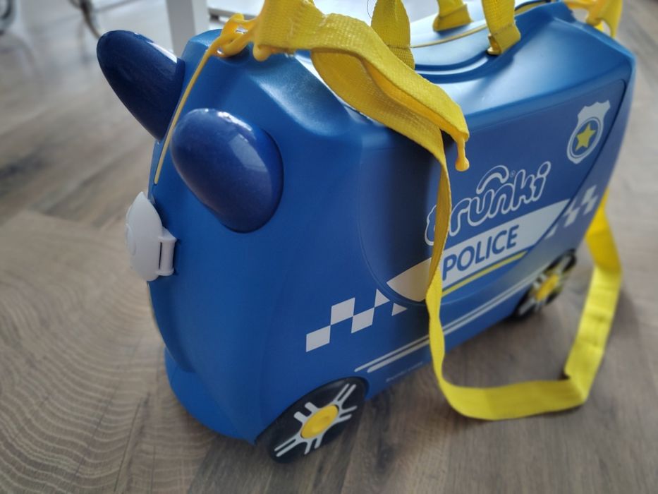 Valiza trunki Police
