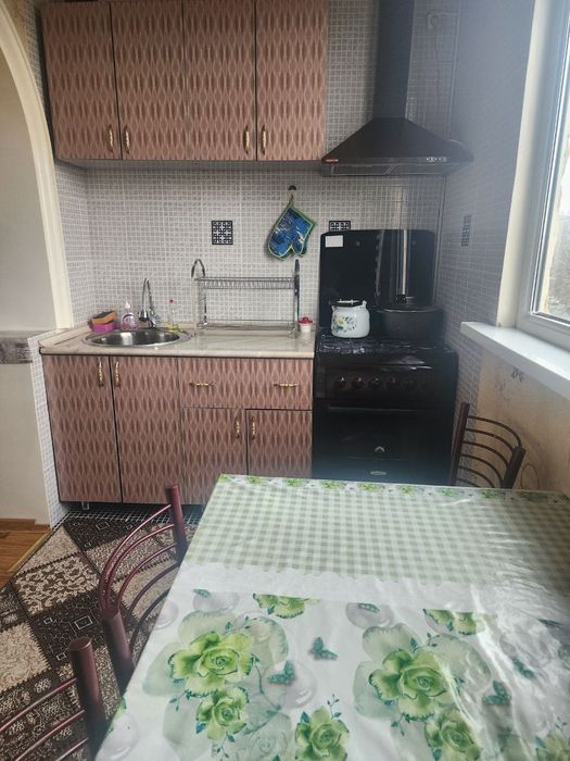 Юнусобод 18 квартал 3 /4 /4 ( СВАЯ ) срочна