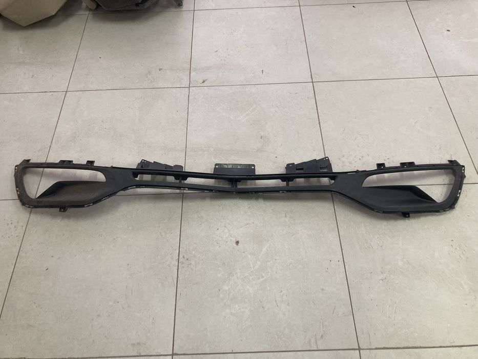 Решетка в передний бампер накладка Киа Спортедж / Kia Sportage