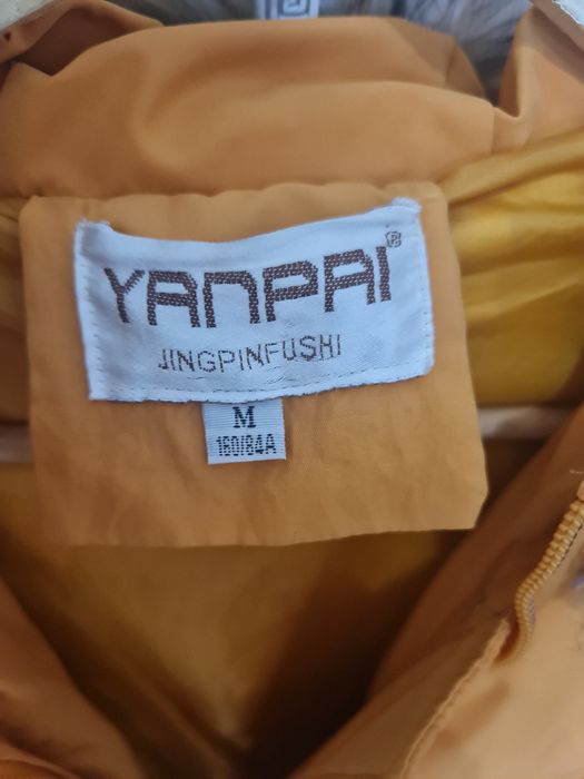 Куртка на девочку- подростка