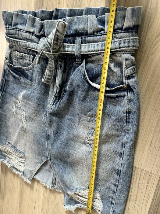 Къса дънкова пола