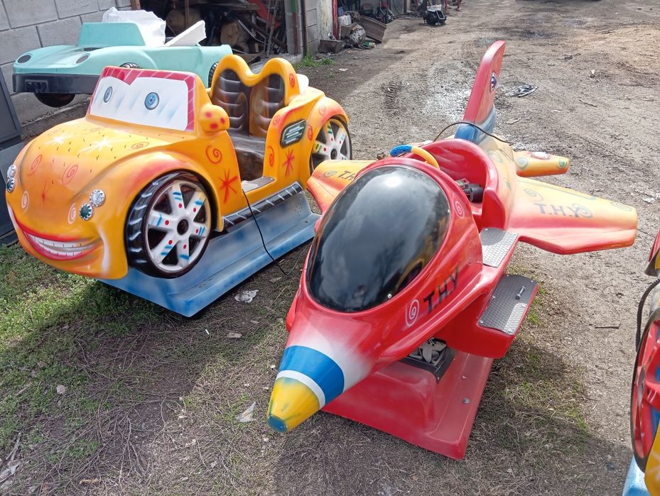 Детски клатушки с монета