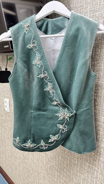 Кәжекей қазақша сатылады