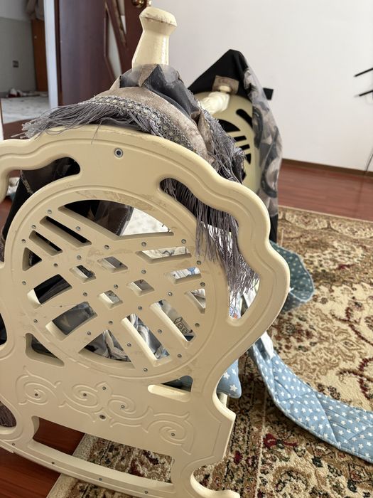 бесик береза дерево