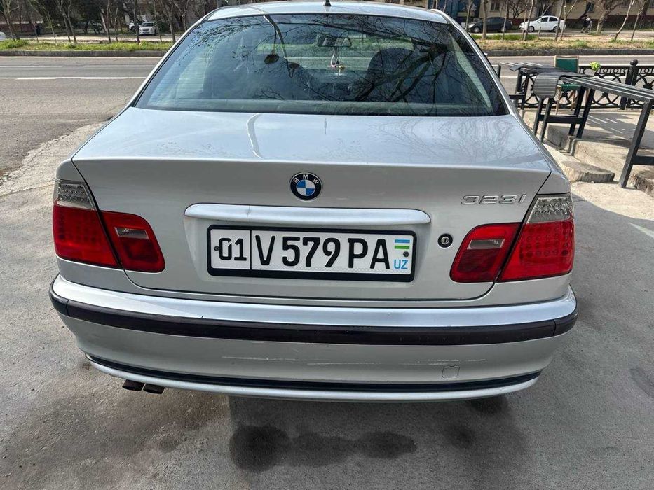 BMW e46 323! 2000г БМВ