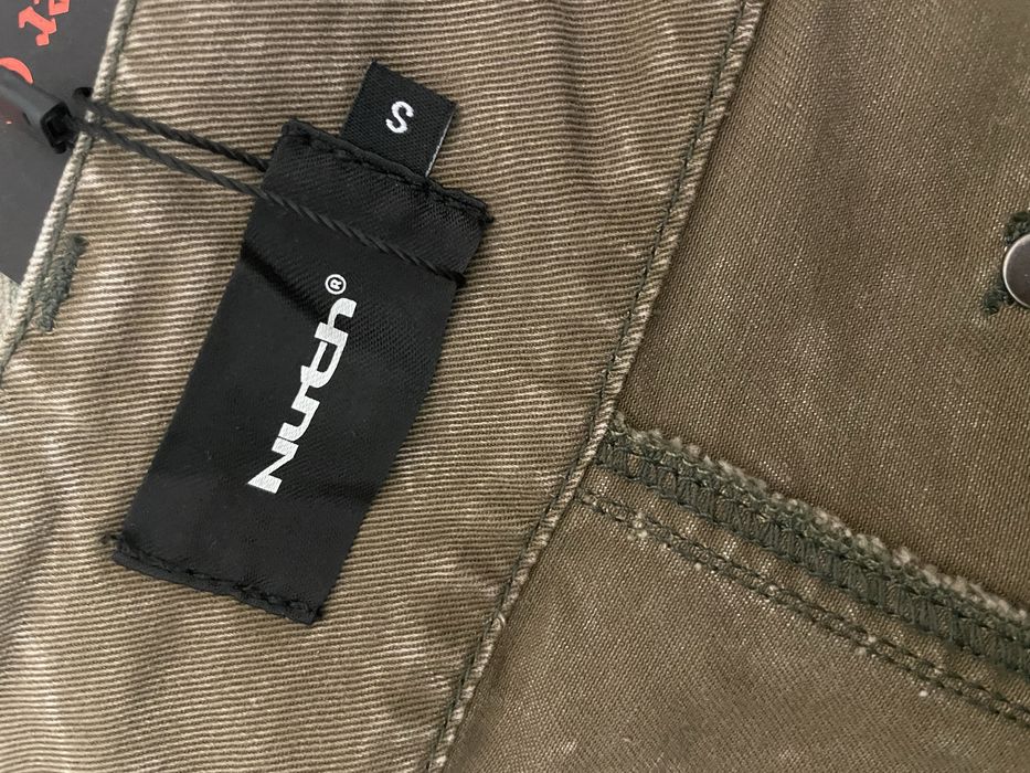 Джинсы новые Nuth