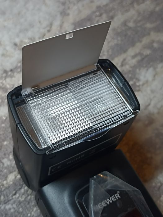 Blitz Universal Neewer TT560