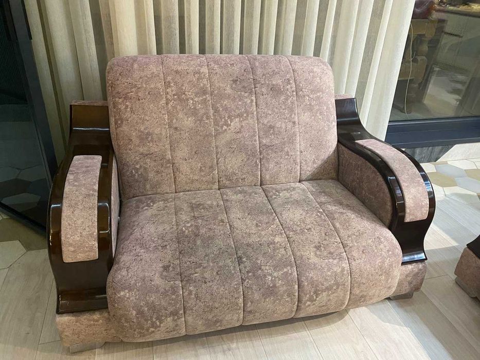 Комплект мебели в гостиную б/у mebel to'plami