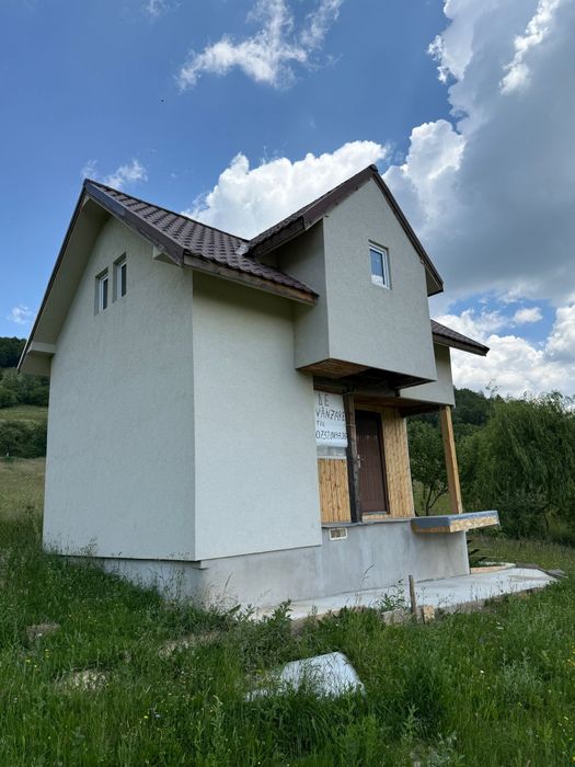 Vând Cabana la Munte