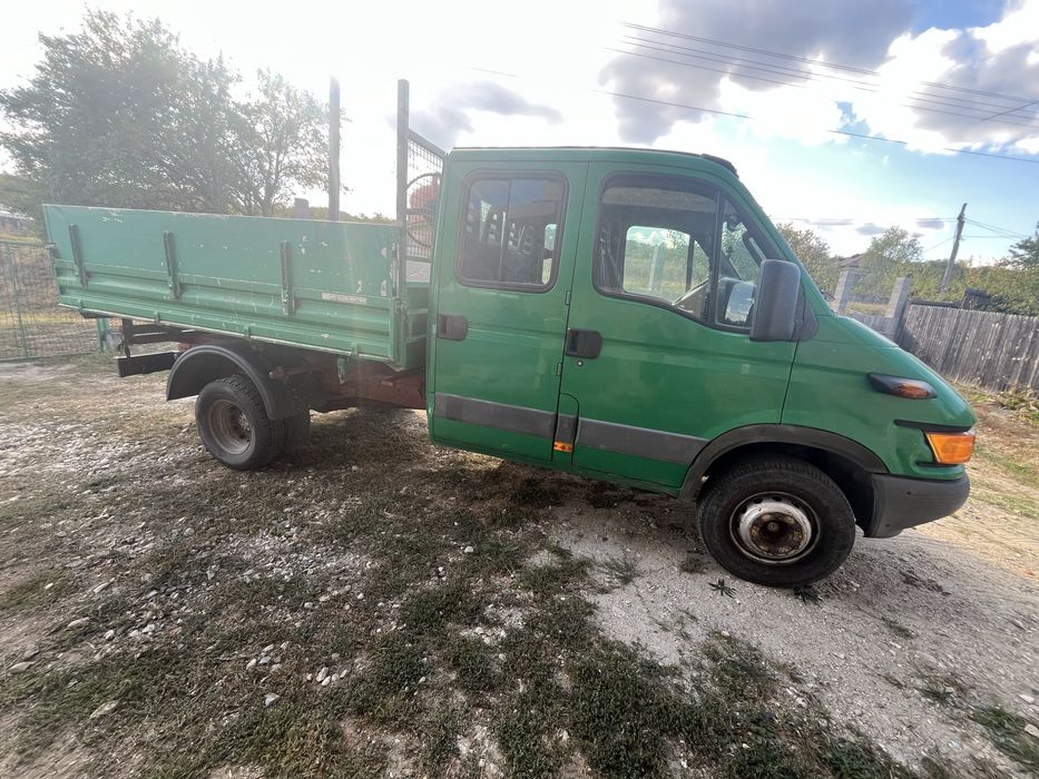 Vând camionetă Iveco daili