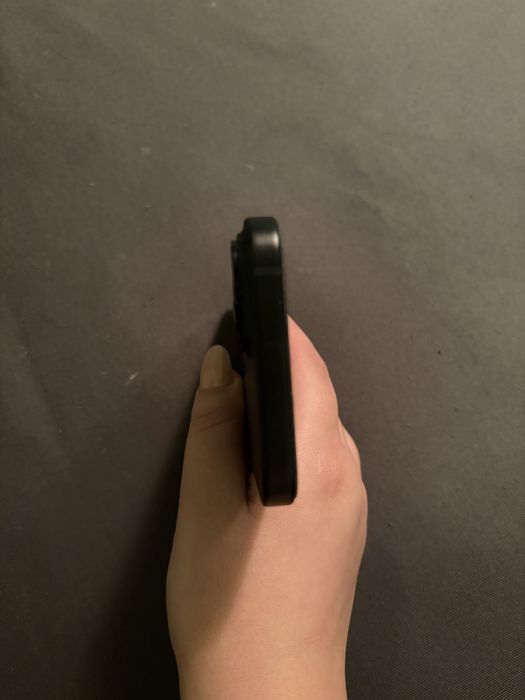 iPhone 15 128 GB – Stare excelentă, baterie 89 %, liber de rețea