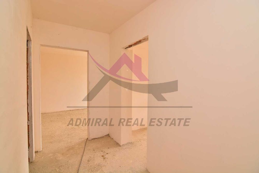 Продава се Двустаен апартамент в Варна, Възраждане 2 - 58 кв.м за 1707 €/кв.м - Снимка #1