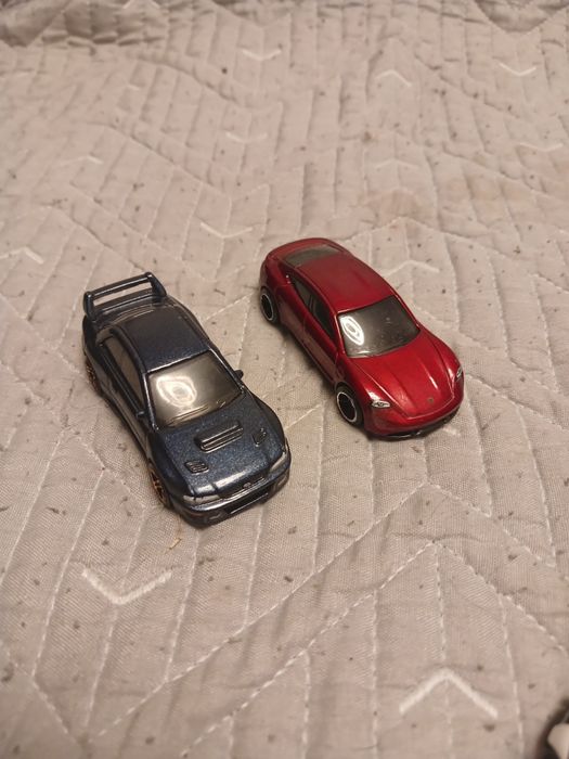 Хот вилс с кейсом , все оригинал