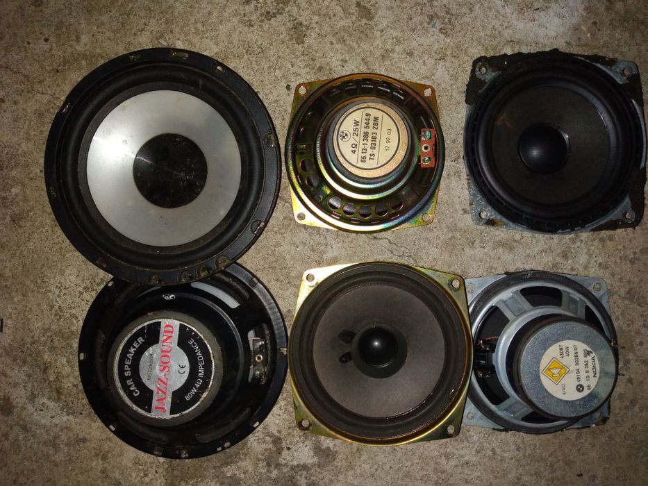 Продавам различни БМВ CD Sony Pioneer касетофон усилвателcd business