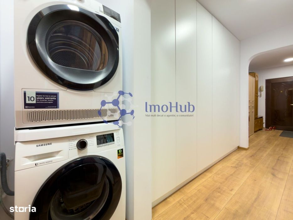 Apartament 3 camere decomandat, 2 bai si garaj in Nicolina