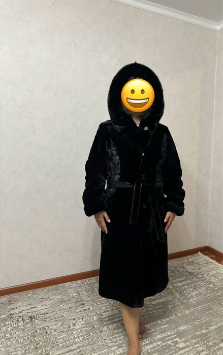 Шуба мутон вставкой норки