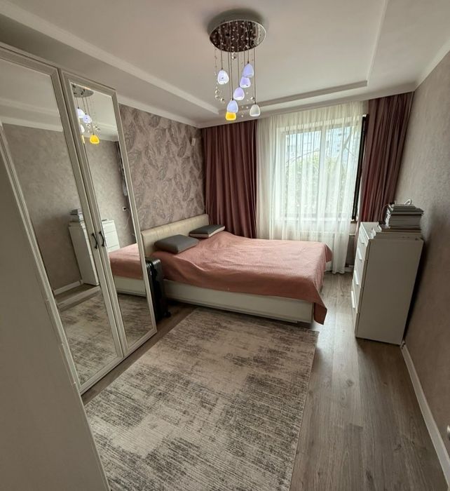 продам 4-х ком. 90кв. жгу 2-этаж