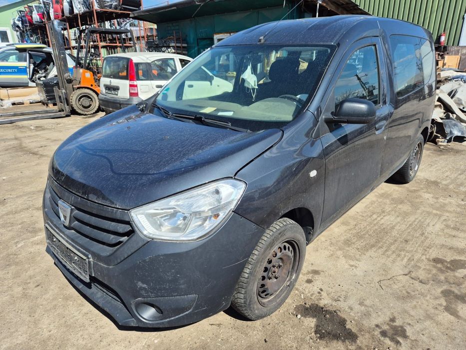 Dezmembram Dacia Dokker, an 2015, 1.6 benzina, cutie manuala