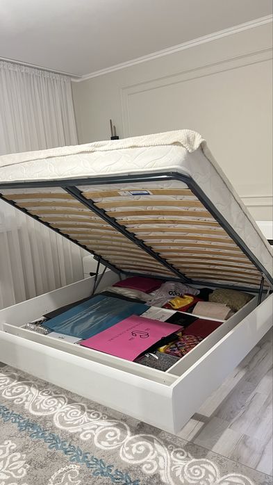 Мебель (Спальный гарнитур)