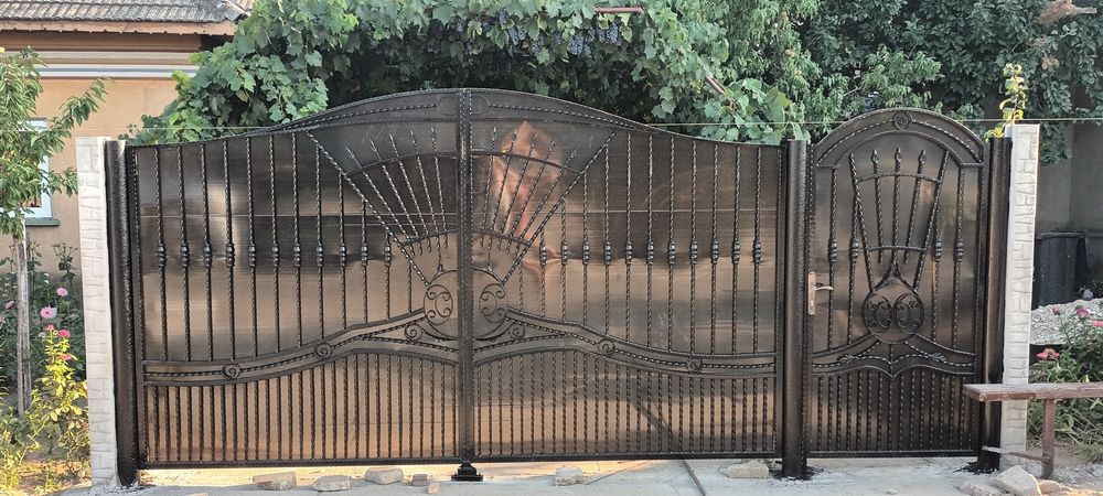Porti fier forjat  ,balustrada și confecții metalice