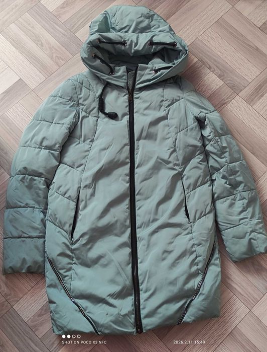 Отдам зимние куртки