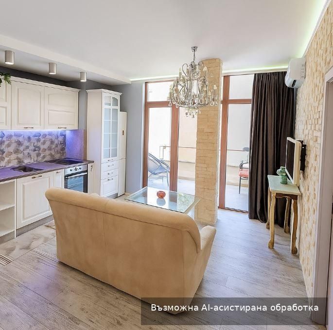 Дава се под наем Тристаен апартамент в Варна, Център - 95 кв.м за 623.22 € - Снимка #1