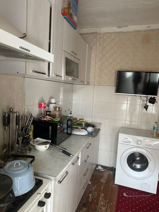 Срочно продается квартира возле Новза метро 2х комнатная