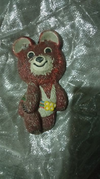 Мишка Олимпийский , Советский.