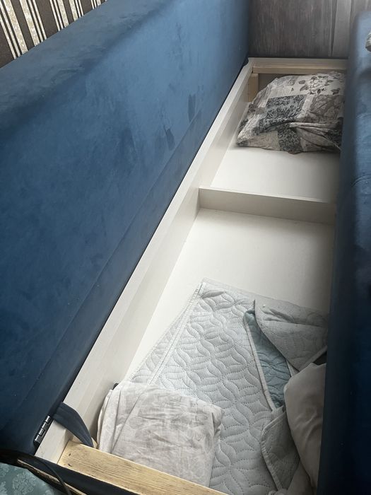 Продам стильный большой диван