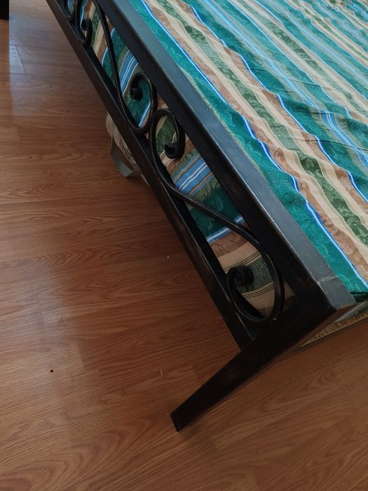 Кованная кровать