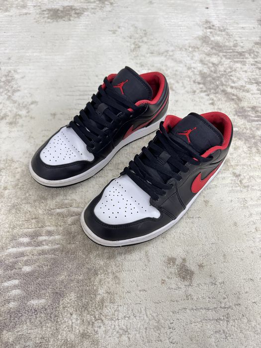 jordan 1 low white toe