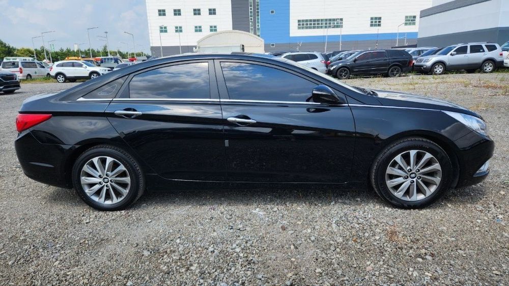 Срочно продаётся авто. Чистый кореец!!!