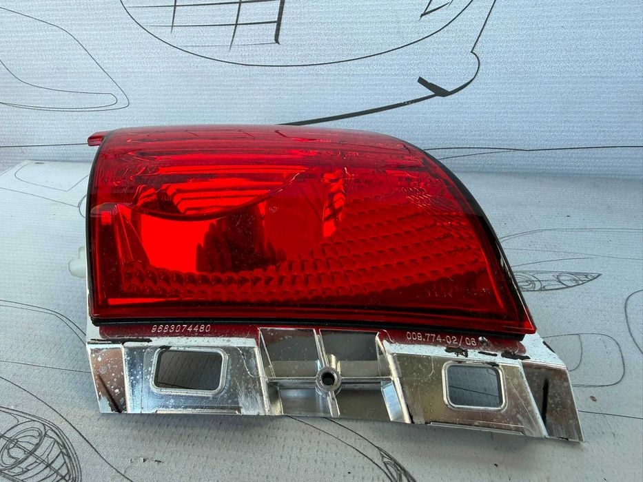 Stop Haion Stânga Peugeot 2008 1 2015 / 2013-2019 / Cod OEM 2NR009774 (5C2)