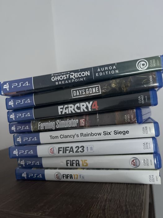 Vand ps 4 sau schimb cu pc