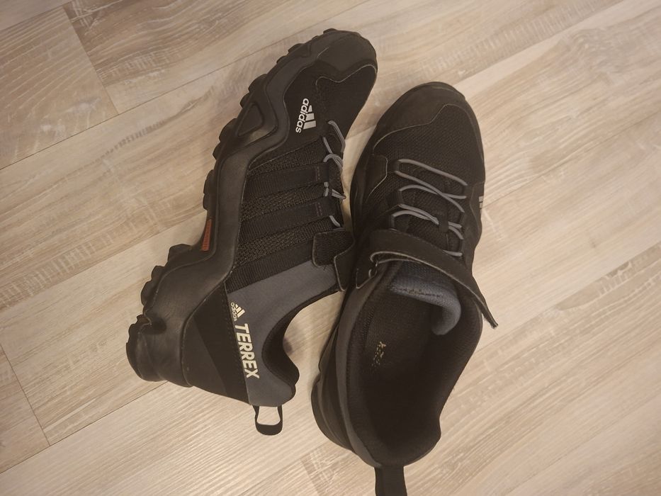 Спортни обувки Adidas TERREX traxion номер  37.5