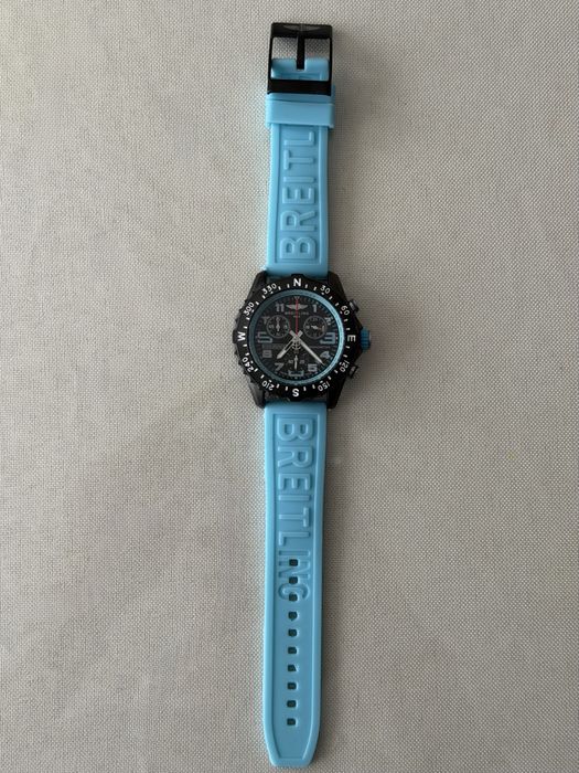 Breitling Endurance Pro 44мм