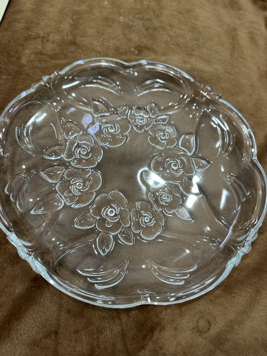 Стеклянный ляган для фруктов, meva patnisi