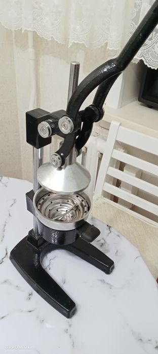 Сок выжымалька 12к