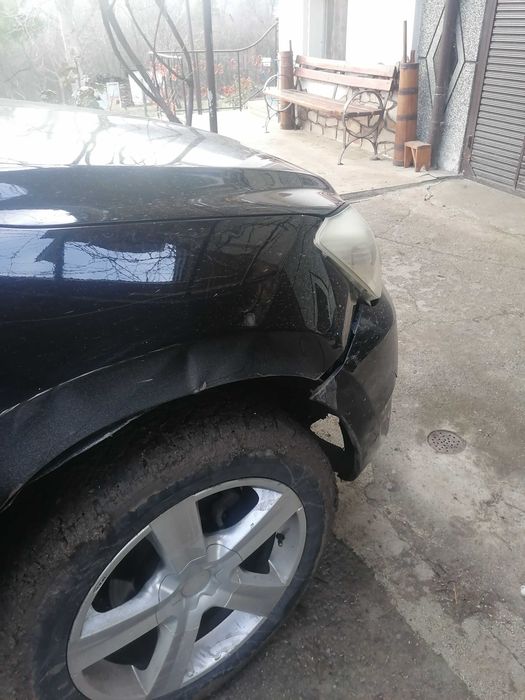 Продавам тойота рав4